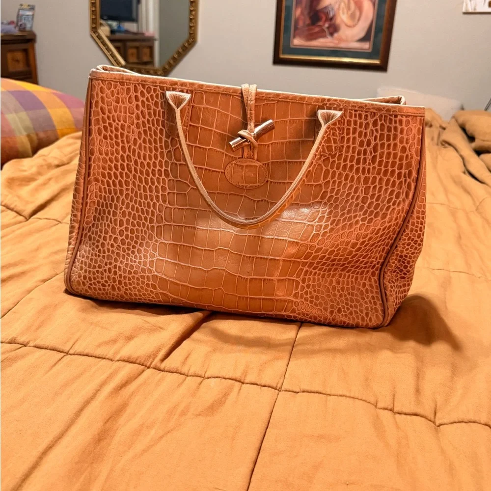 Structured Croc-Embossed Longchamp Tote Bag in Light Tan